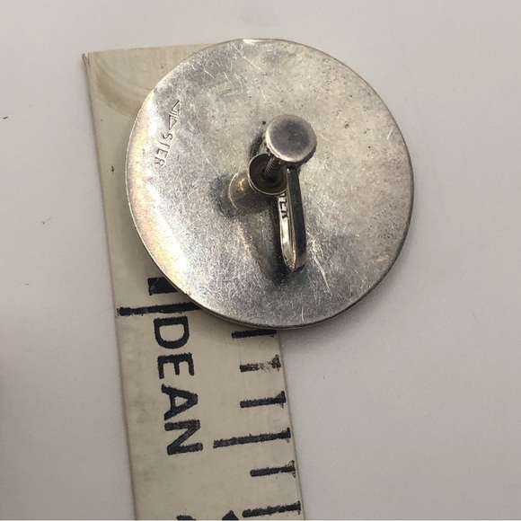 Vtg Sterling Silver Floral Engraved Etched Round Dome Screwback Earring 1.1” - Picture 4 of 4